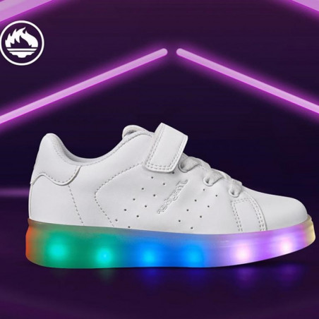 Zapatillas con luces para niños. Deportivas con luces. Calzado niños.